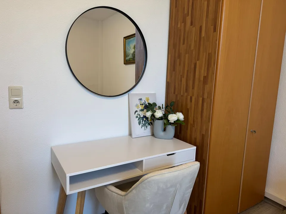 Bedroom 1 – Blunest Apartment 1